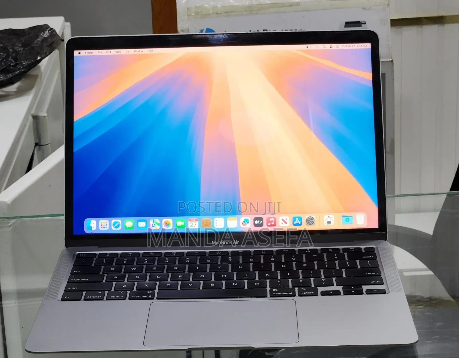 New Laptop Apple MacBook Air 2020 8GB Intel Core i3 SSD 256GB