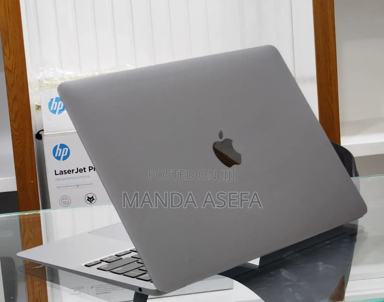 New Laptop Apple MacBook Air 2020 8GB Intel Core i3 SSD 256GB