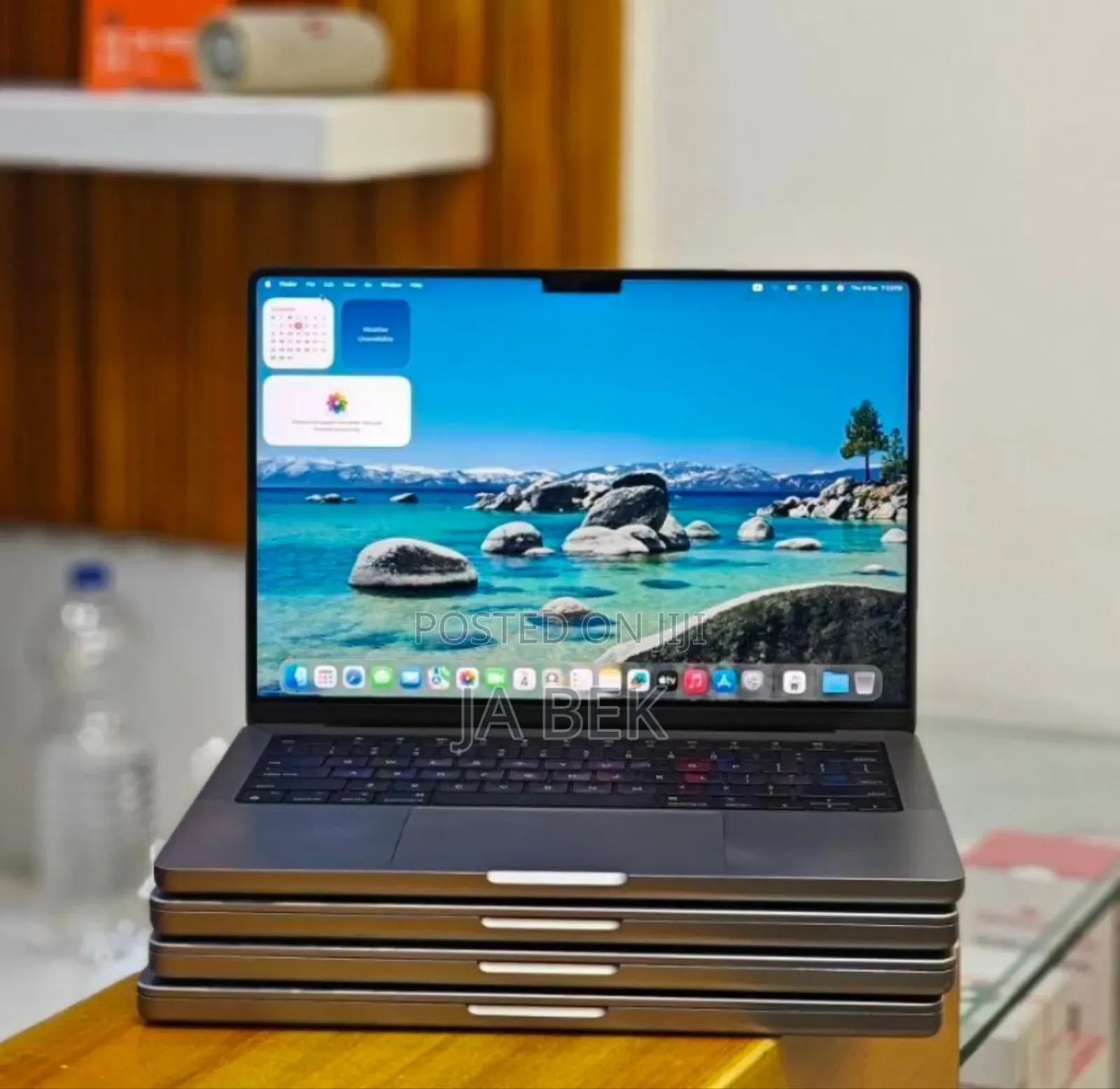 New Laptop Apple MacBook Pro M1 32GB Apple M1 Pro SSD 512GB