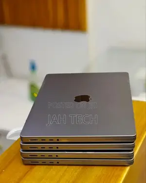 New Laptop Apple MacBook Pro M1 32GB Apple M1 Pro SSD 512GB