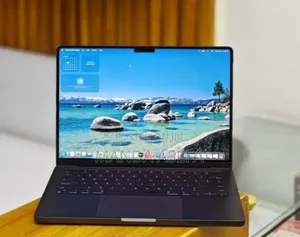 New Laptop Apple MacBook Pro 18GB Apple M3 Pro SSD 512GB