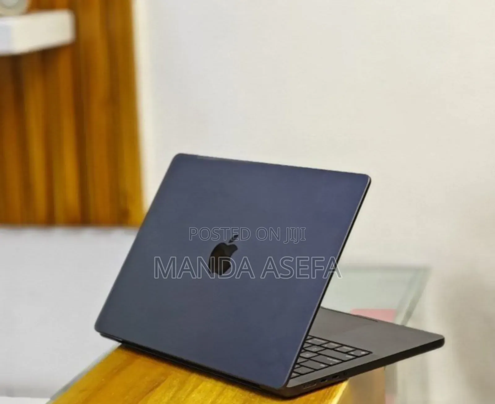 New Laptop Apple MacBook Pro 18GB Apple M3 Pro SSD 512GB