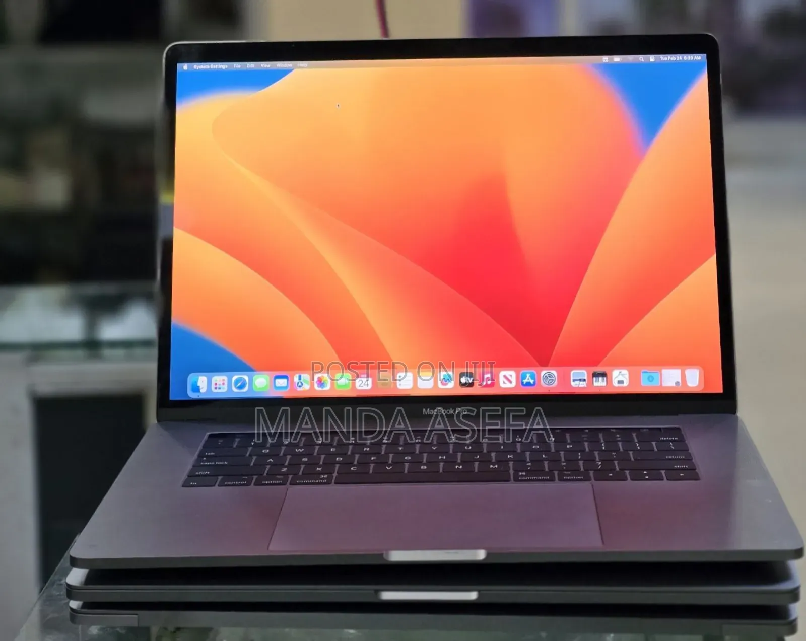 New Laptop Apple MacBook Pro 2017 16GB Intel Core i7 SSD 512GB