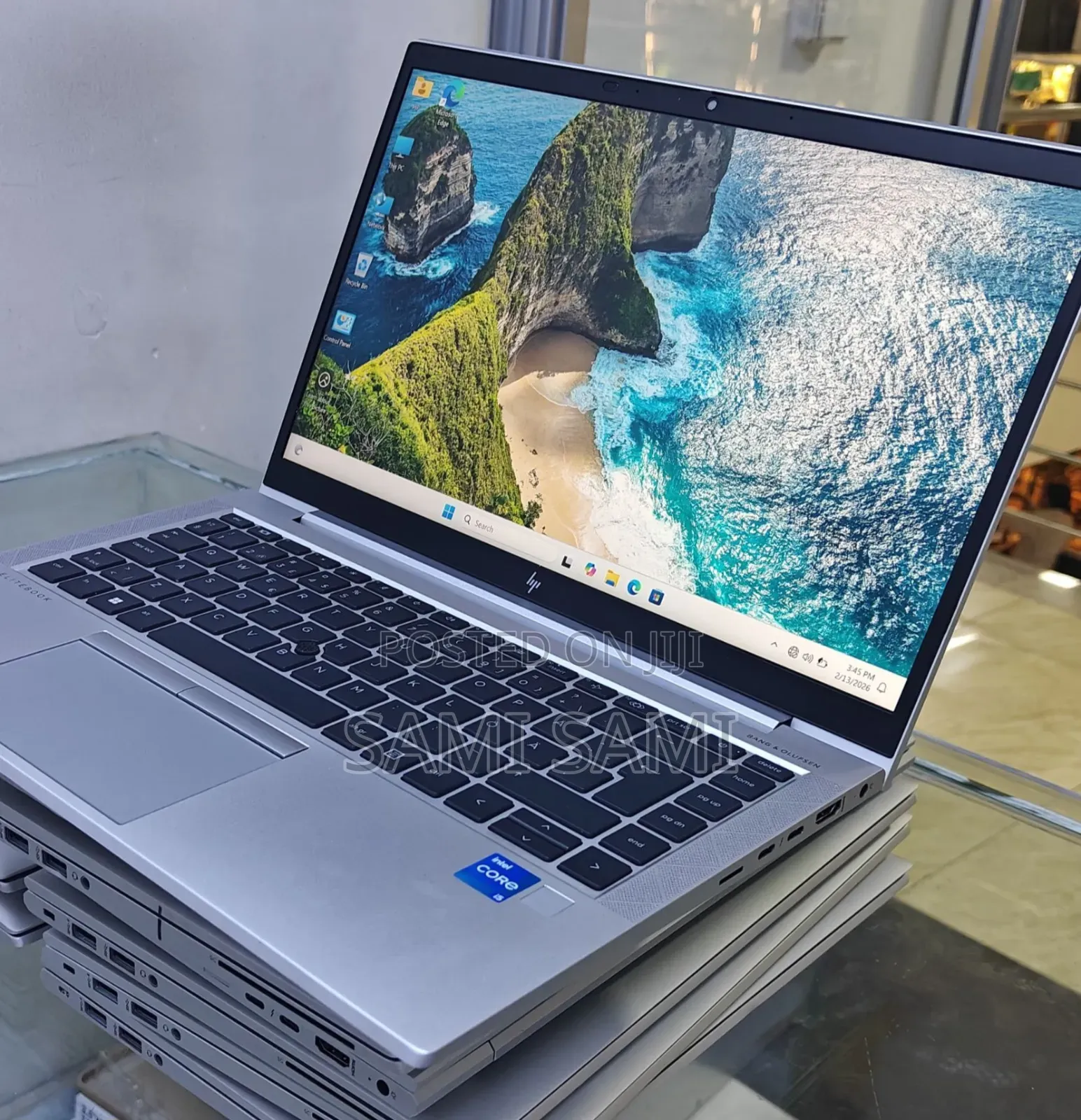 New Laptop HP EliteBook 830 G8 16GB Intel Core i5 SSD 512GB