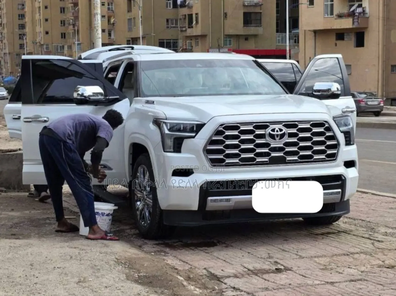 Toyota Sequoia 2024 Ivory