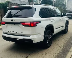 Toyota Sequoia 2024 Ivory