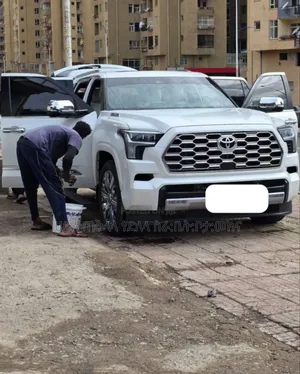 Toyota Sequoia 2024 Ivory