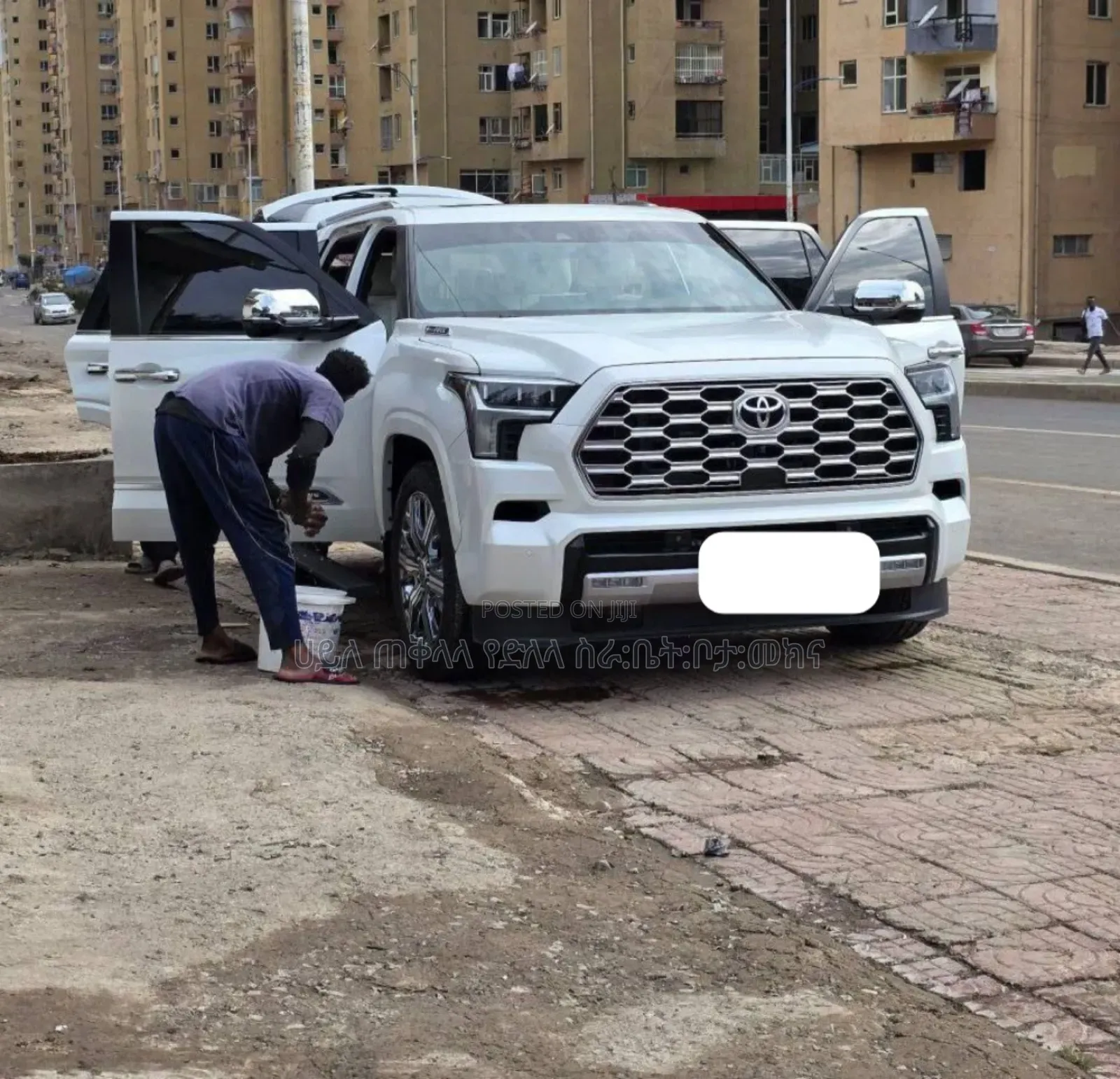 Toyota Sequoia 2024 Ivory