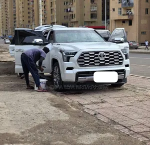 Toyota Sequoia 2024 Ivory