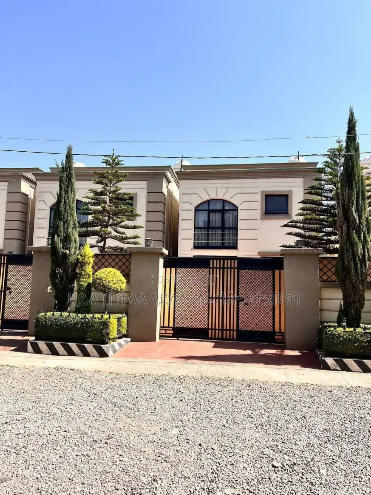 Furnished 5bdrm Townhouse/Terrace in Legetafo Area, Oromia-Finfinne