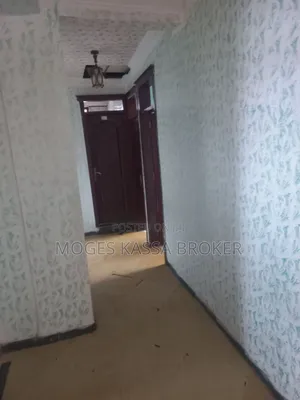 3bdrm Condo in የሚሸጥ አያት መብራት ኃይል, Yeka for sale