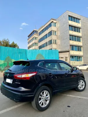 Nissan Qashqai 2016 Black