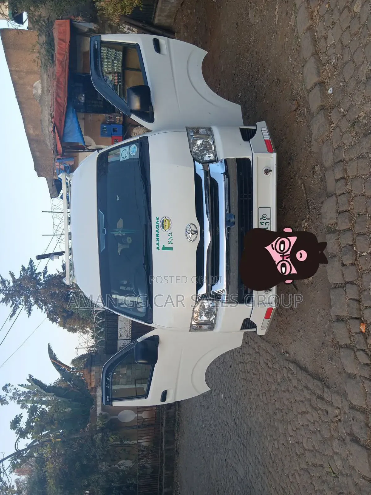 Toyota HiAce 2016 White