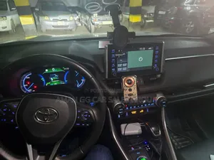 Toyota RAV4 2022 Green