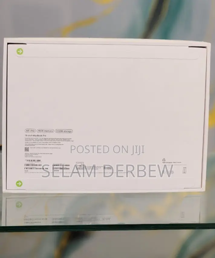 New Laptop Apple Macbook Pro 2025 M5 14-inch 16GB Apple M4 Pro SSD 1T