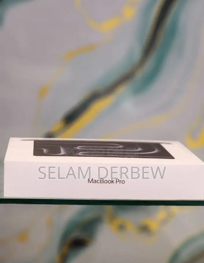 New Laptop Apple Macbook Pro 2025 M5 14-inch 16GB Apple M4 Pro SSD 1T