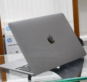 New Laptop Apple MacBook Air 2020 8GB Intel Core i3 SSD 256GB