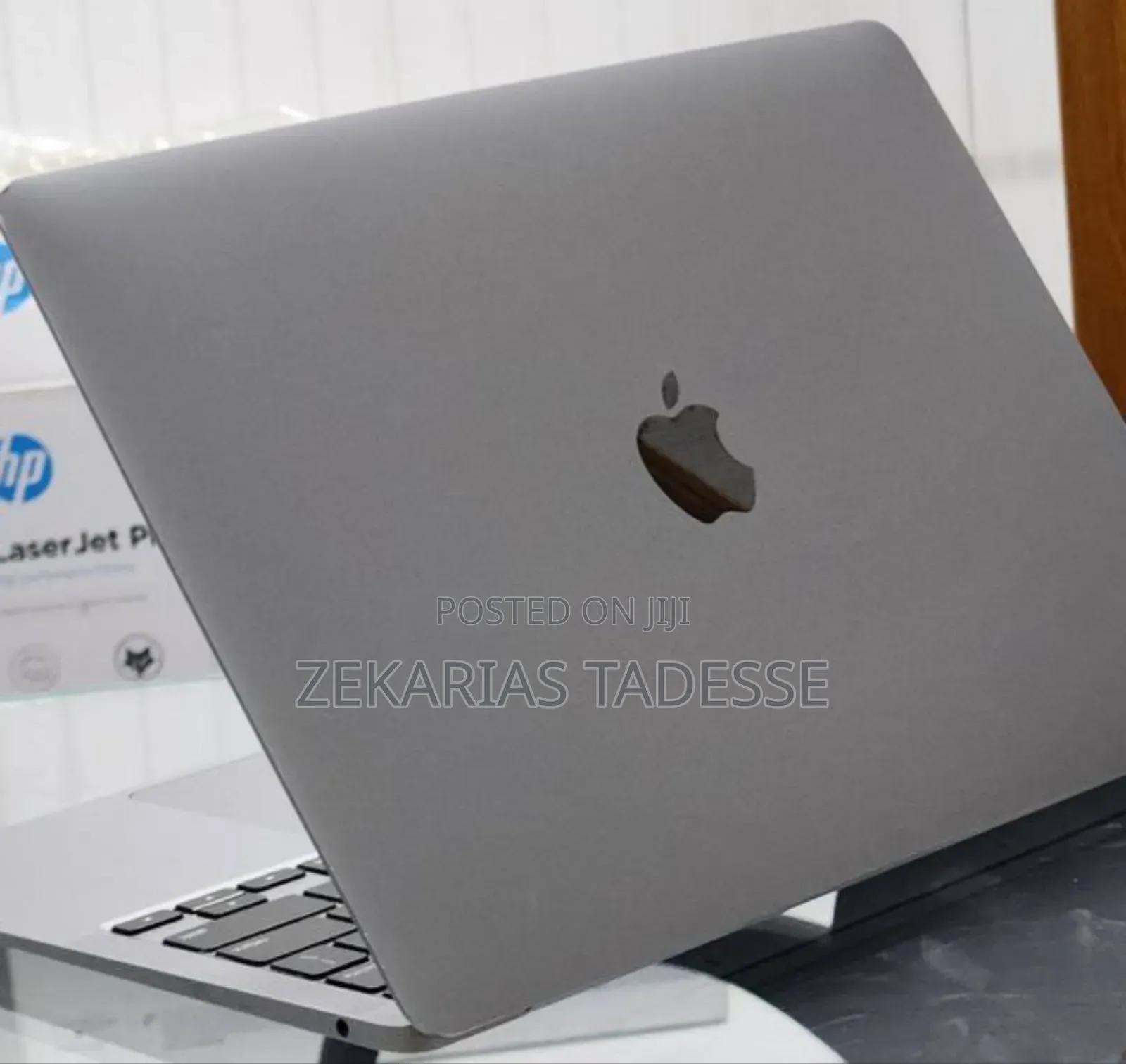 New Laptop Apple MacBook Air 2020 8GB Intel Core i3 SSD 256GB