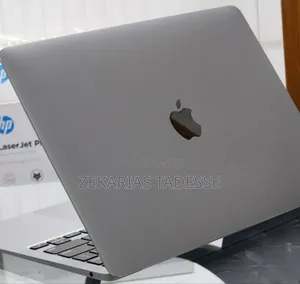 New Laptop Apple MacBook Air 2020 8GB Intel Core i3 SSD 256GB