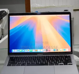 New Laptop Apple MacBook Air 2020 8GB Intel Core i3 SSD 256GB