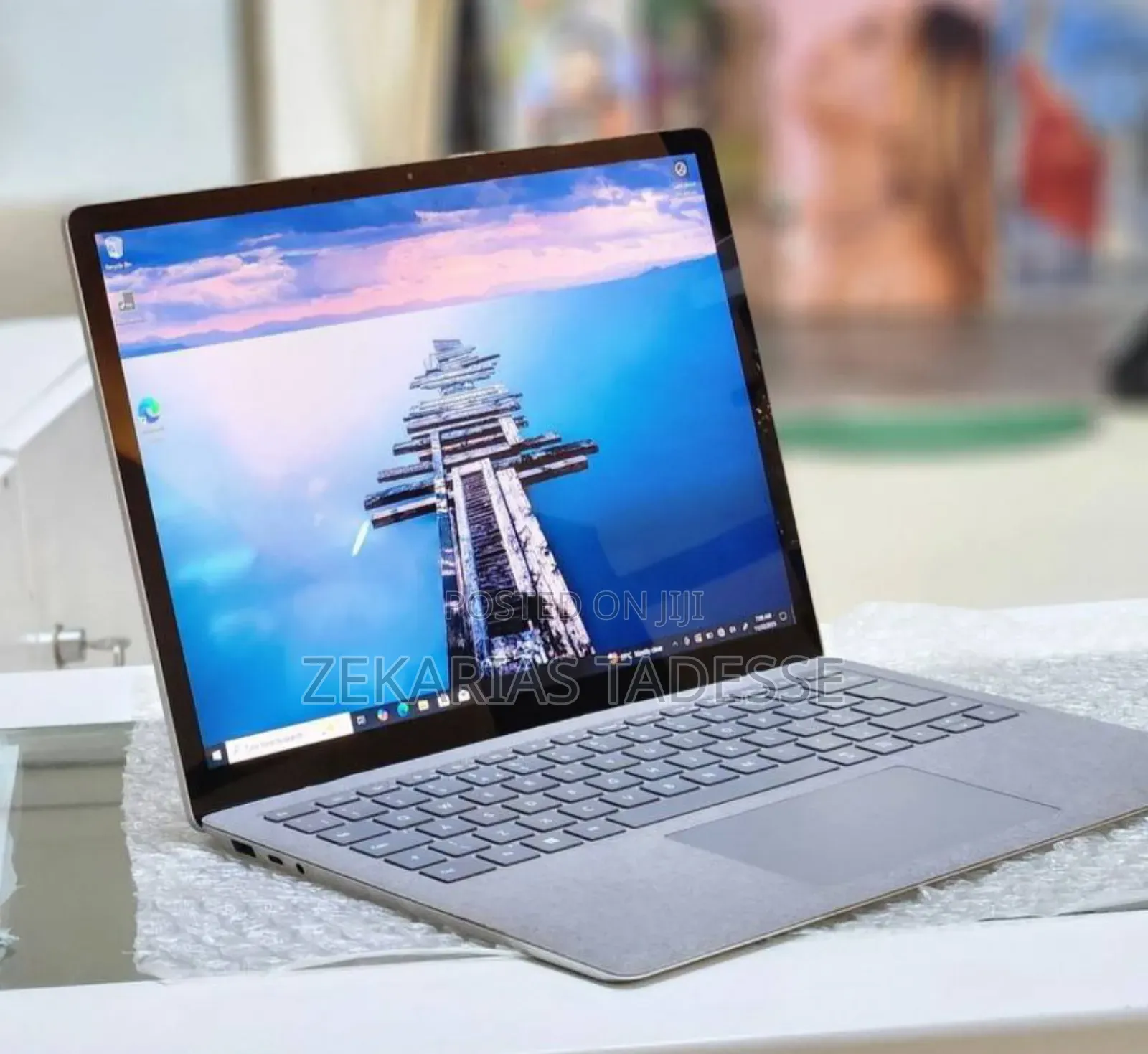 New Laptop Microsoft Surface 8GB Intel Core i5 SSD 512GB