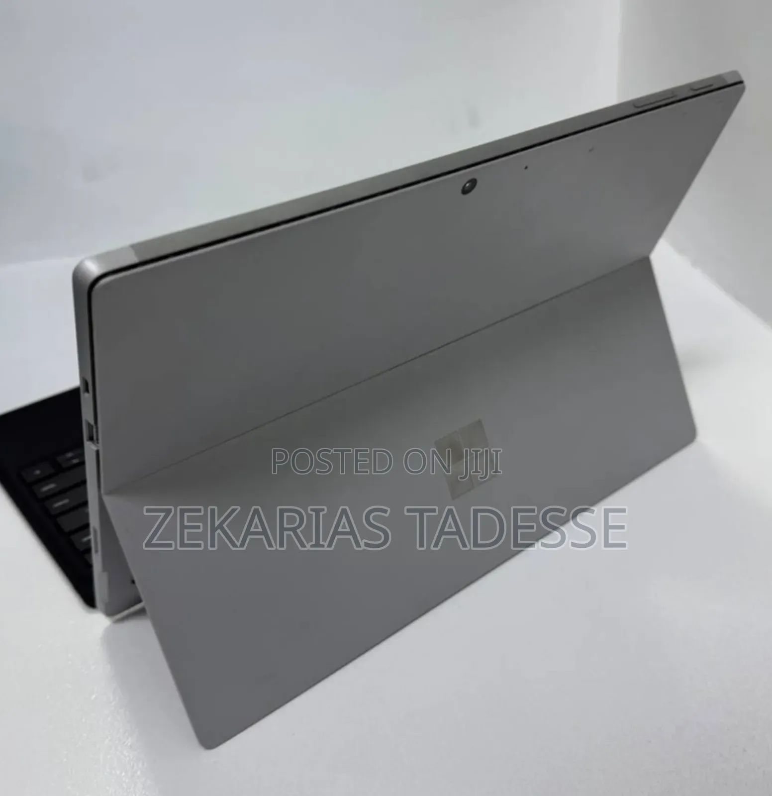 New Laptop Microsoft Surface Pro 7 8GB Intel Core i5 SSD 256GB