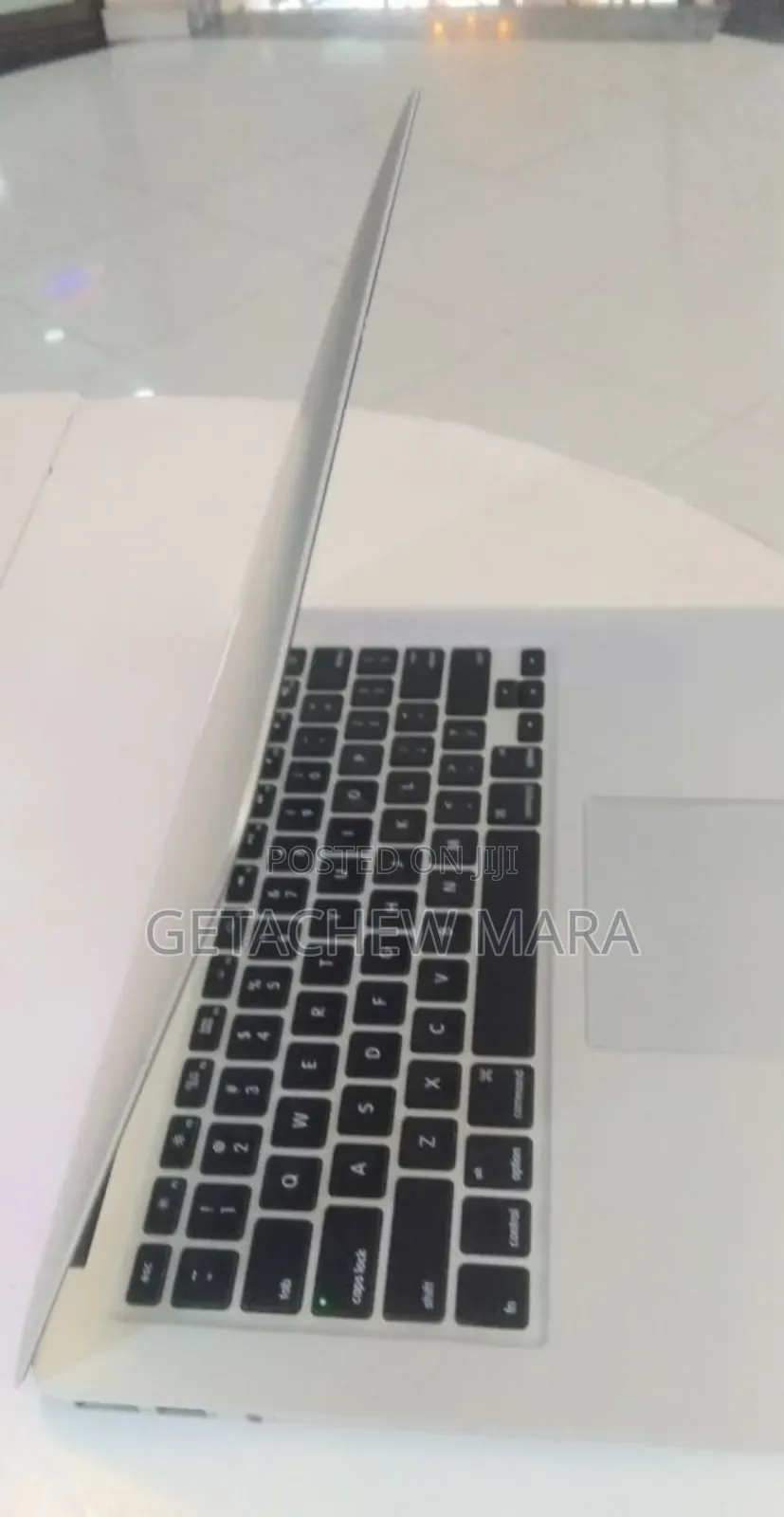 New Laptop Apple MacBook 2015 8GB Intel Core i5 SSD 256GB
