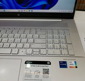 New Laptop HP Envy 17 16GB Intel Core i7 SSD 512GB