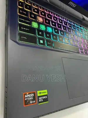 New Laptop MSI Vector 16 HX AI A2XWIG 16GB AMD Ryzen 9 SSD 1T