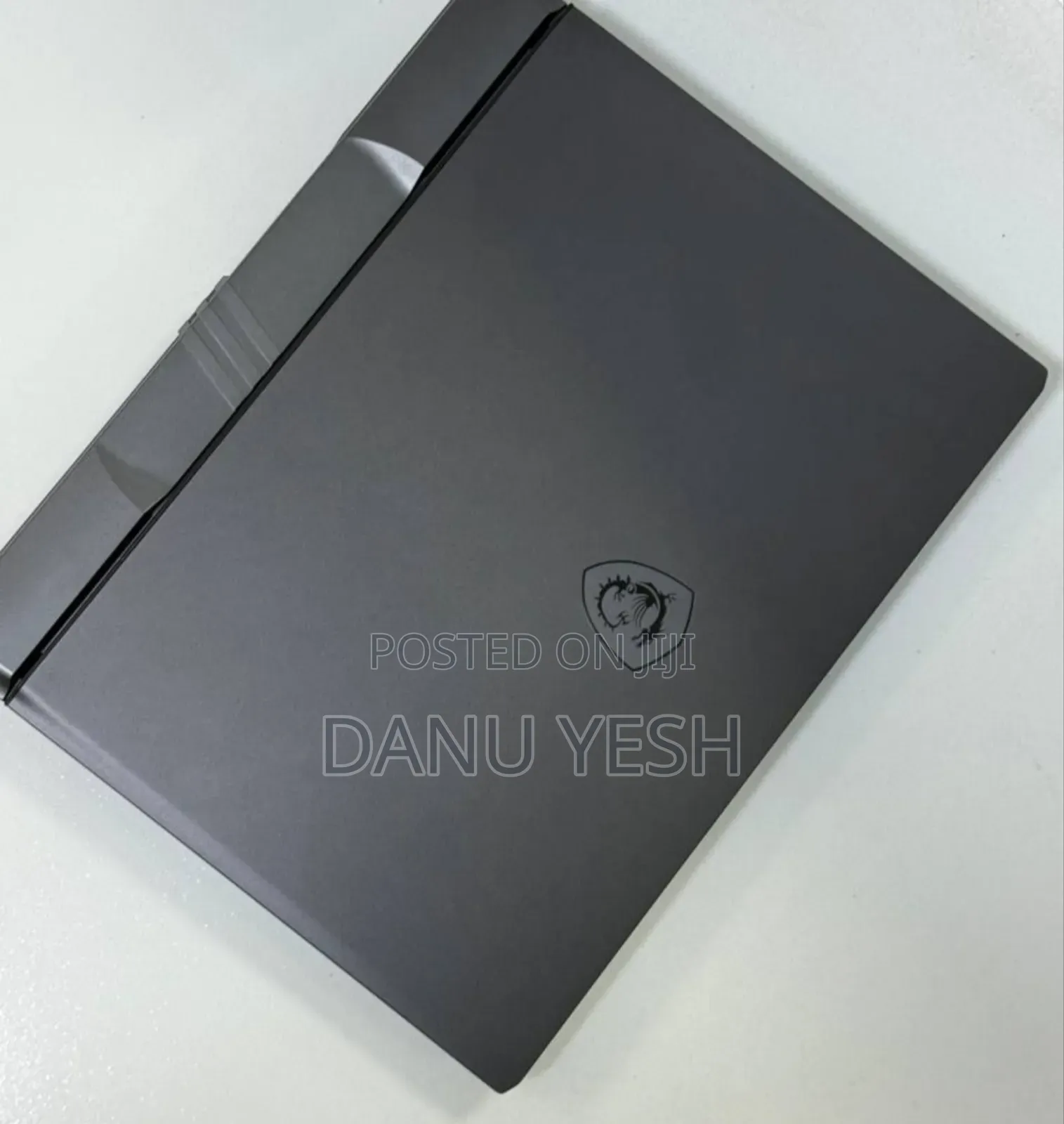 New Laptop MSI Vector 16 HX AI A2XWIG 16GB AMD Ryzen 9 SSD 1T