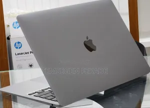 New Laptop Apple MacBook Air 2020 8GB Intel Core i3 SSD 256GB