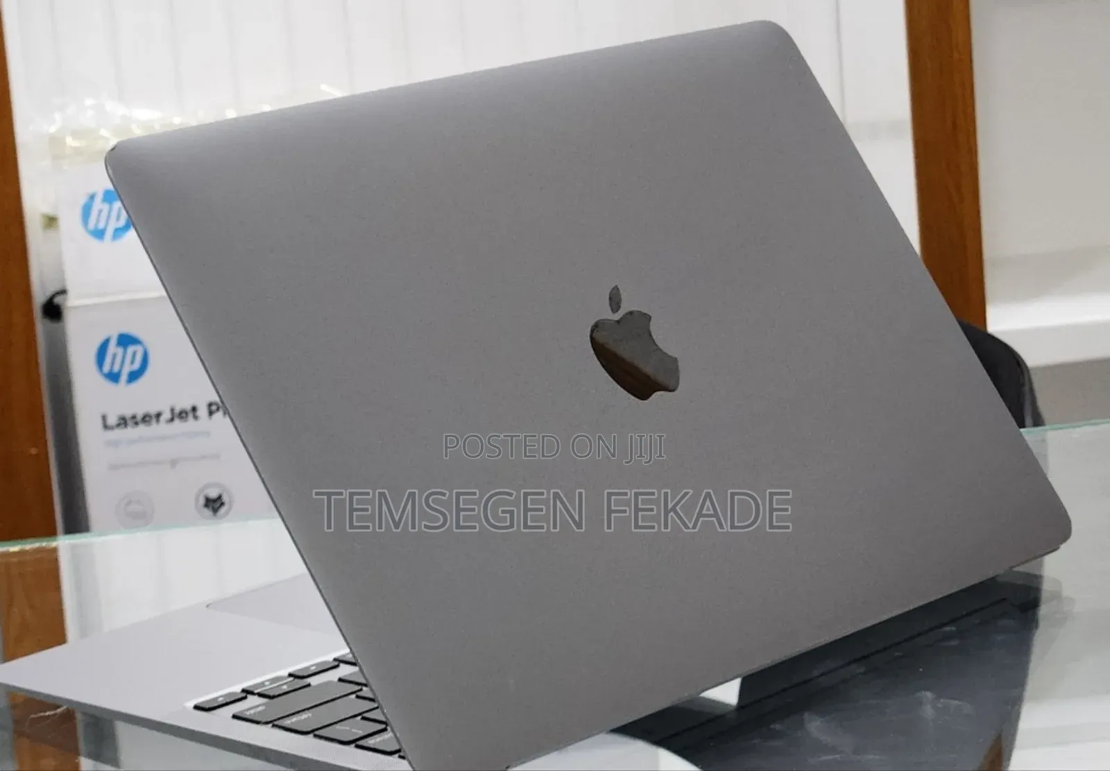 New Laptop Apple MacBook Air 2020 8GB Intel Core i3 SSD 256GB