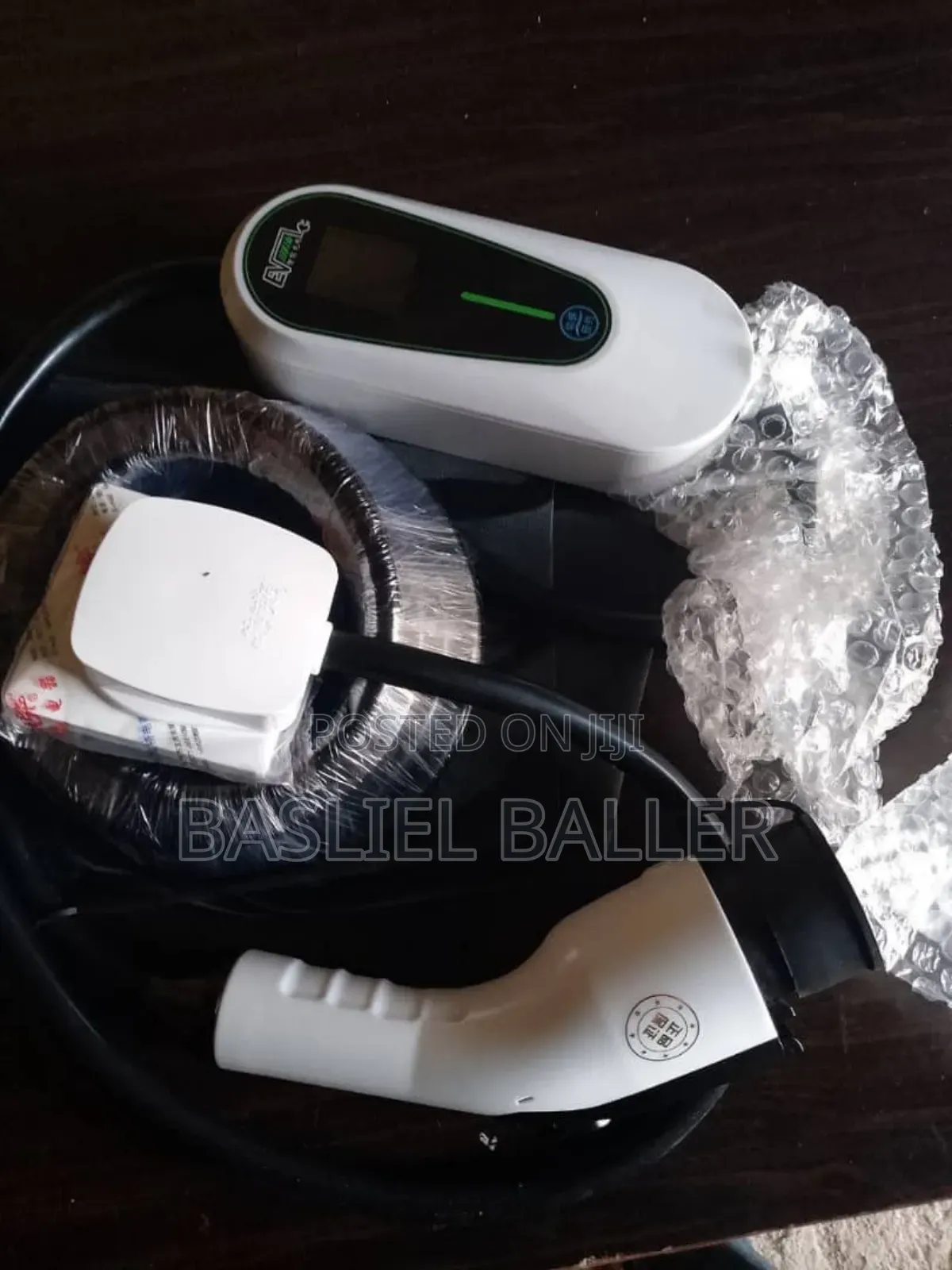 Portable Ev Charger 220v – 16a (Gb/T) – Like New