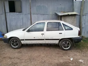 Daewoo Leganza 1997 White