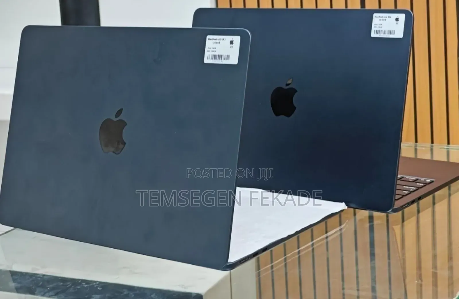 New Apple MacBook Air 2025 M4 13-inch 16GB Apple M4 Pro SSD 256GB