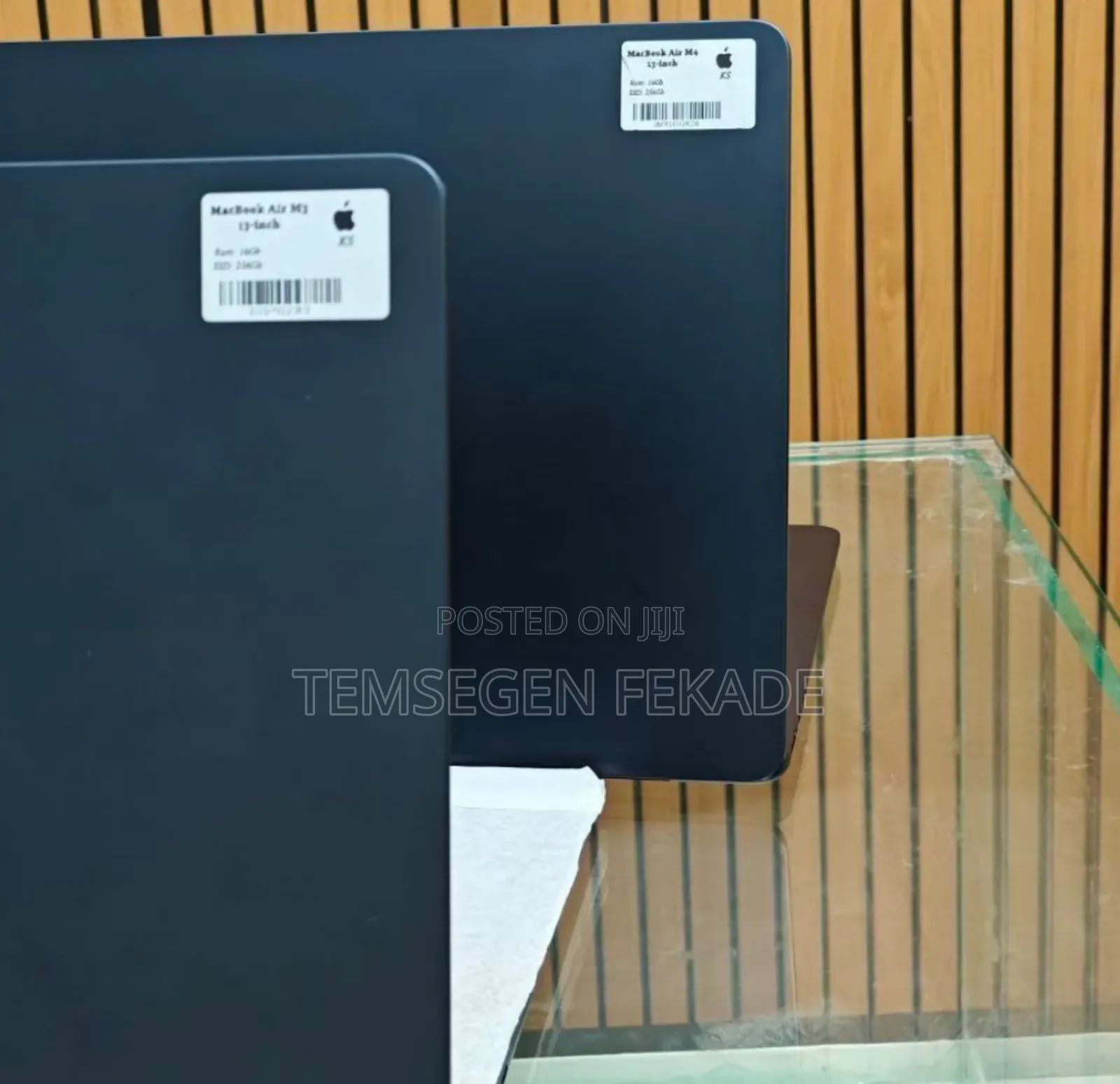 New Apple MacBook Air 2025 M4 13-inch 16GB Apple M4 Pro SSD 256GB