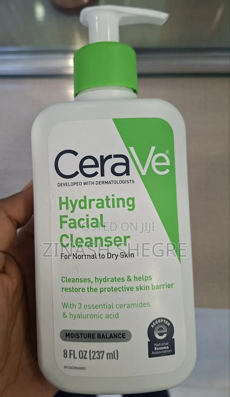 Cerave Hydrating Facial Cleanser