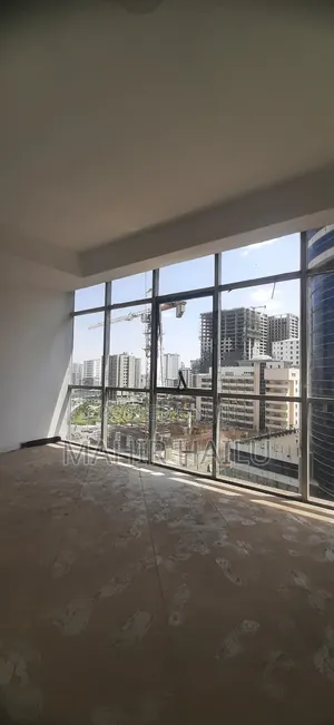 Luxury Rent to Office