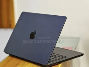 New Laptop Apple MacBook Pro 2023 M3 14-inch 18GB Apple M3 SSD 512GB