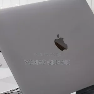 New Laptop Apple MacBook 8GB Intel Core i3 SSD 256GB
