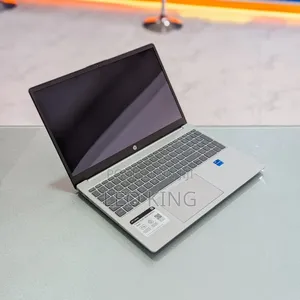 New Laptop HP 15-fd0290ns 16GB Intel Core i7 SSD 512GB