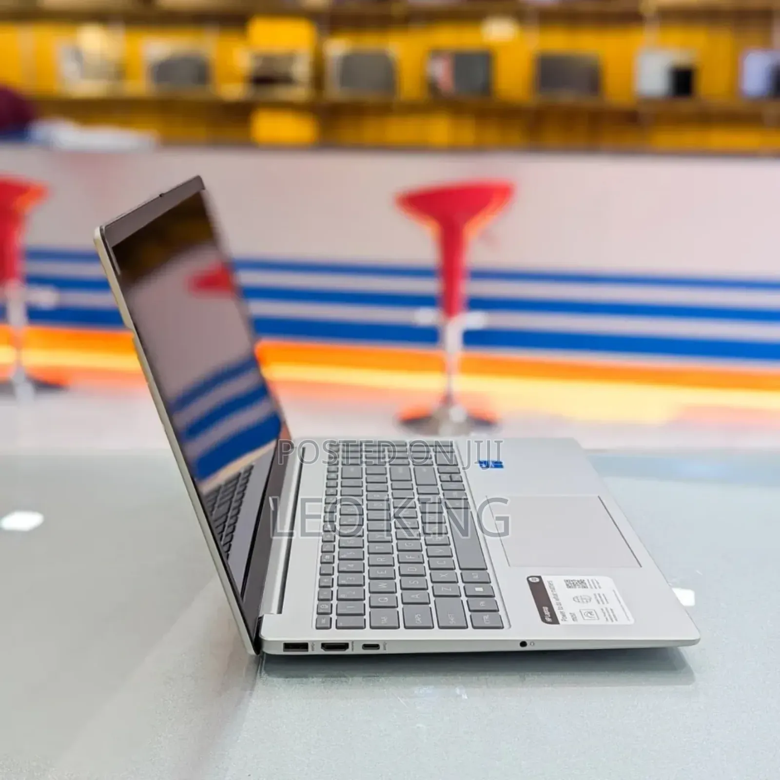 New Laptop HP 15-fd0290ns 16GB Intel Core i7 SSD 512GB