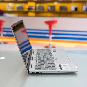 New Laptop HP 15-fd0290ns 16GB Intel Core i7 SSD 512GB