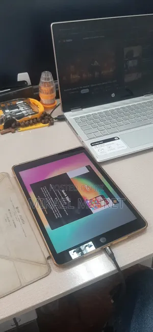 Apple iPad 10.2 (2021) 64 GB Silver