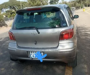 Toyota Vitz 2004 Gold