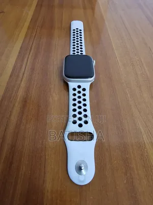 Apple Watch Series 8 (45 Mm.)