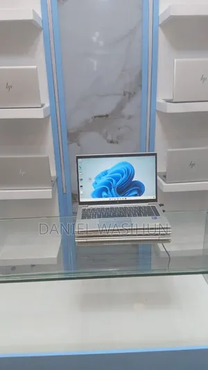 New Laptop HP EliteBook 840 G8 16GB Intel Core i7 SSD 512GB