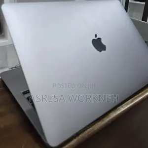 New Laptop Apple MacBook Air 2020 M1 8GB Intel Core i7 SSD 256GB