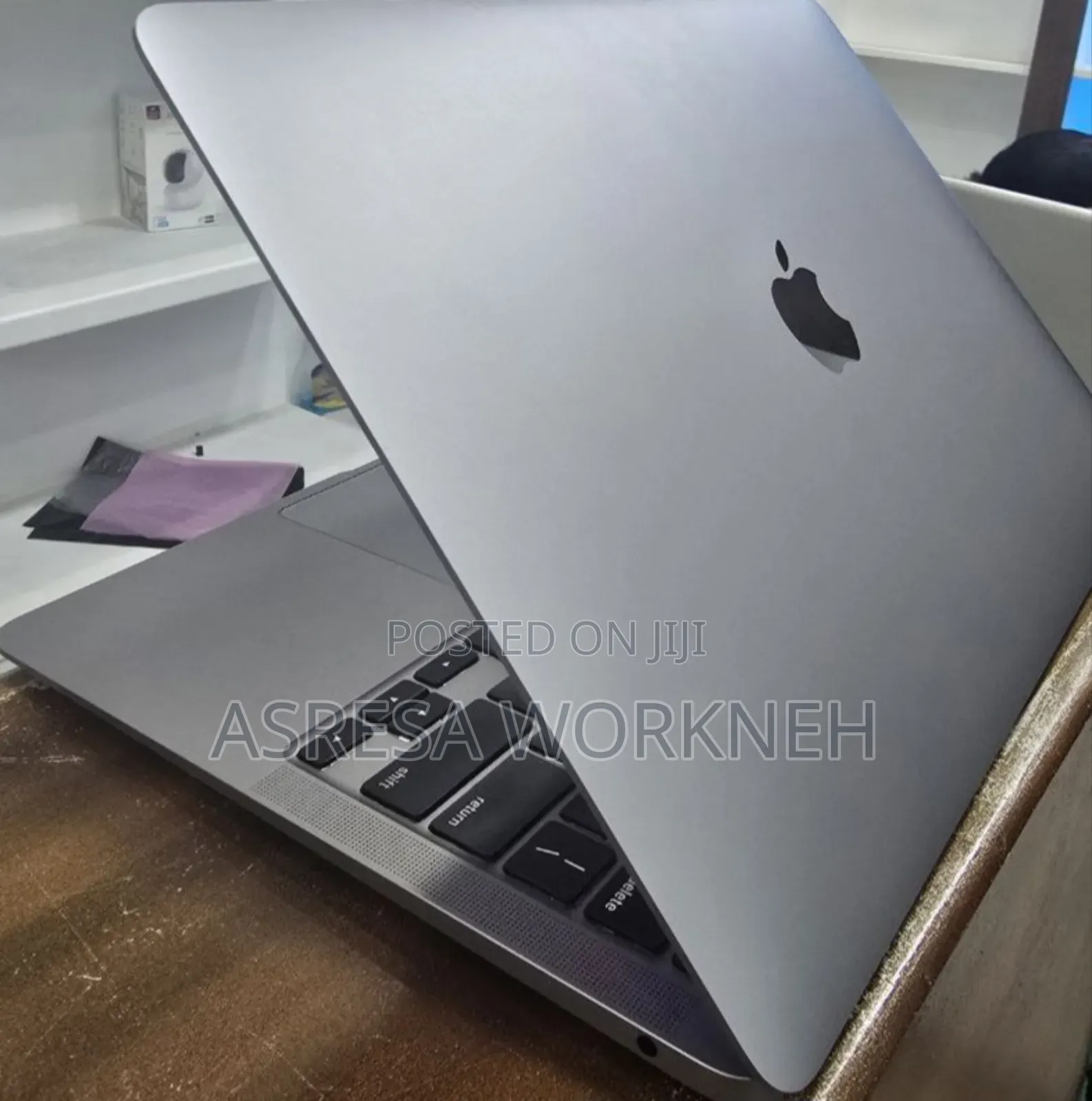 New Laptop Apple MacBook Air 2020 M1 8GB Intel Core i7 SSD 256GB
