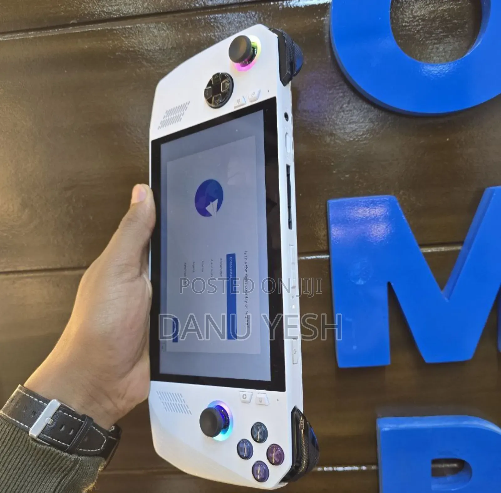 New Laptop Asus 16GB AMD Ryzen 7 SSD 512GB